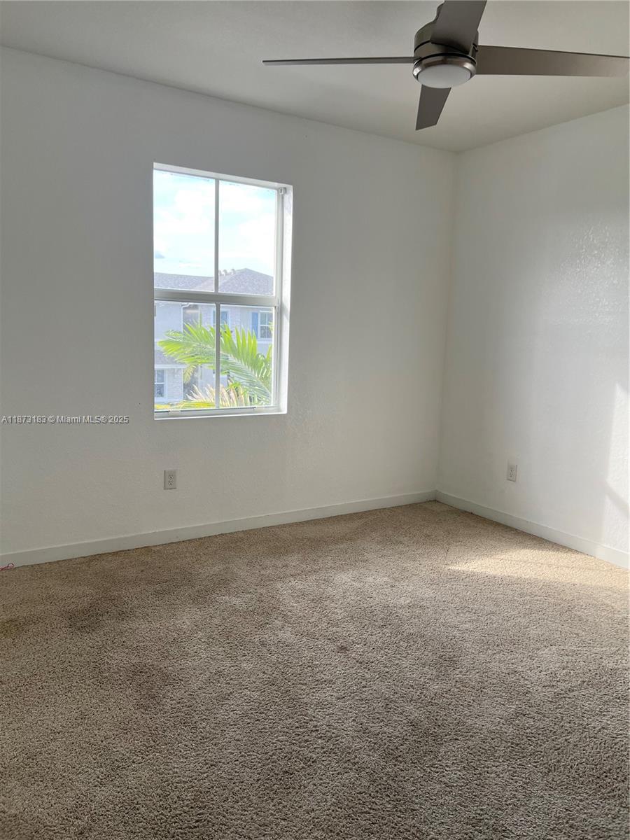 1769 3 / 3 1628 sq. ft. $ 2025-09-05 0 Photo