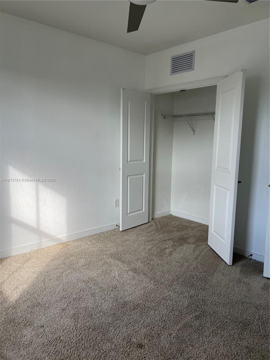1769 3 / 3 1628 sq. ft. $ 2025-09-05 0 Photo