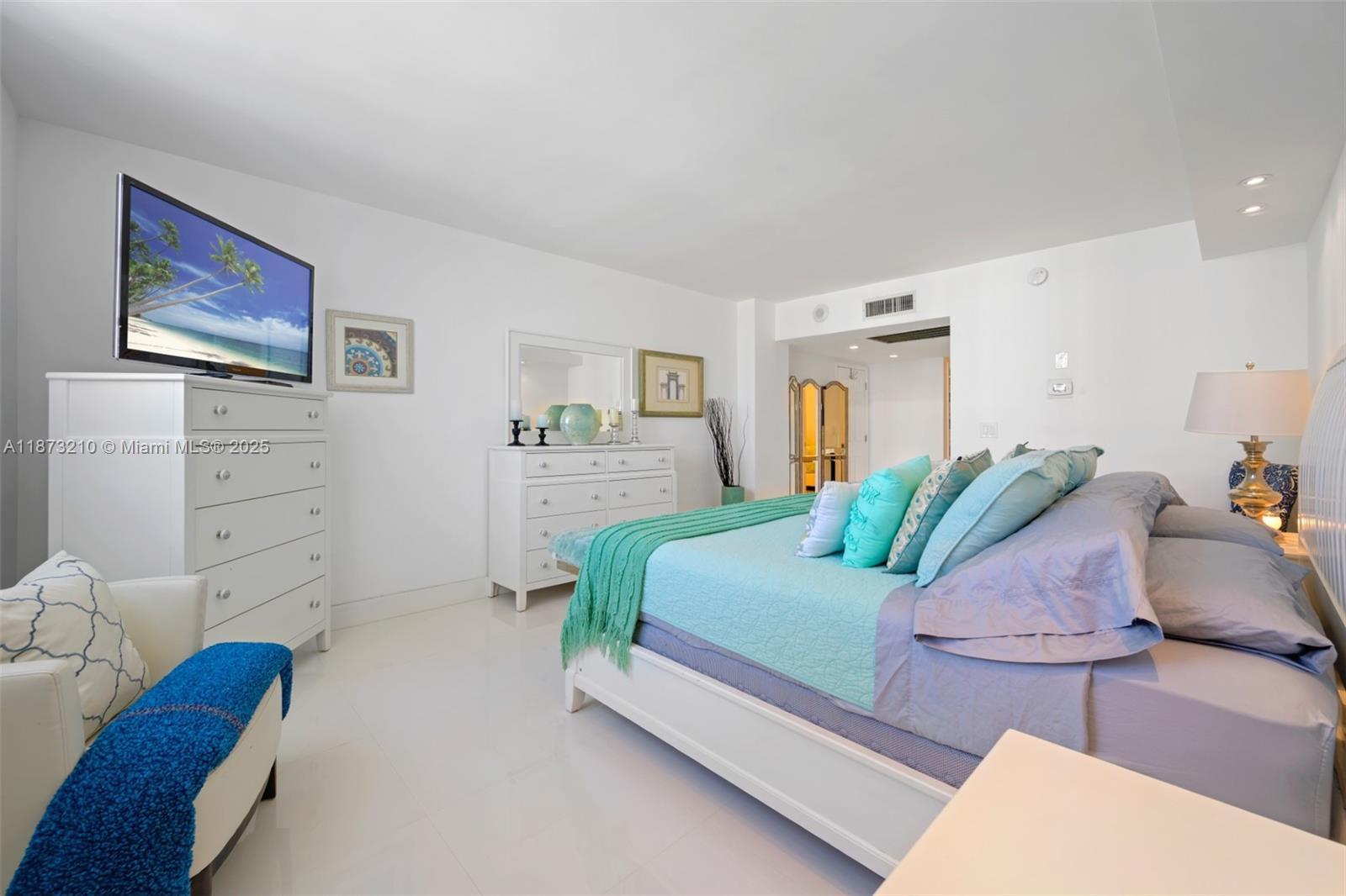 Photo of 19370 Collins Ave  #902, Sunny Isles Beach, Florida, 33160 - 