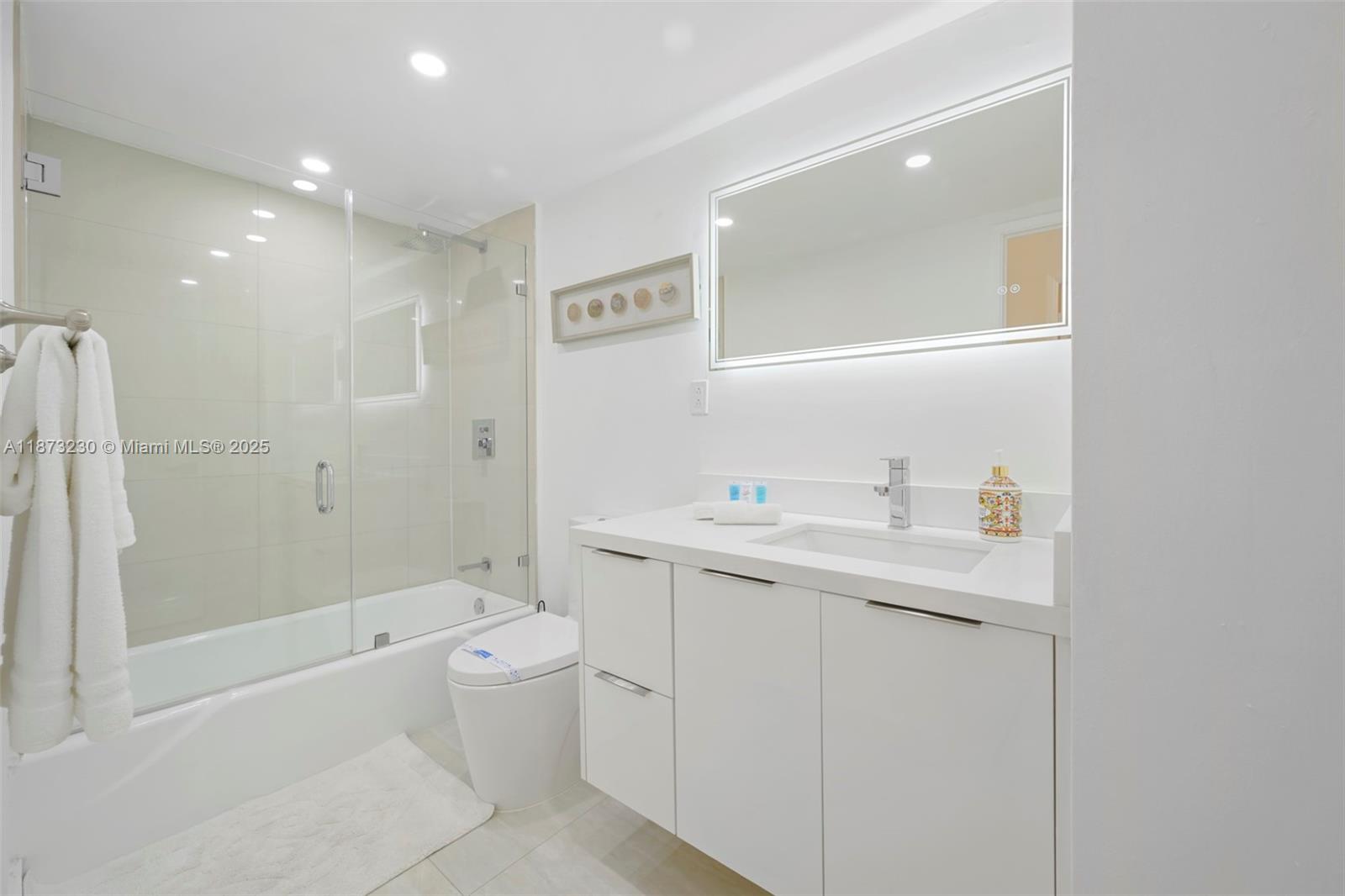 Photo of 19370 Collins Ave  #1601, Sunny Isles Beach, Florida, 33160 - 