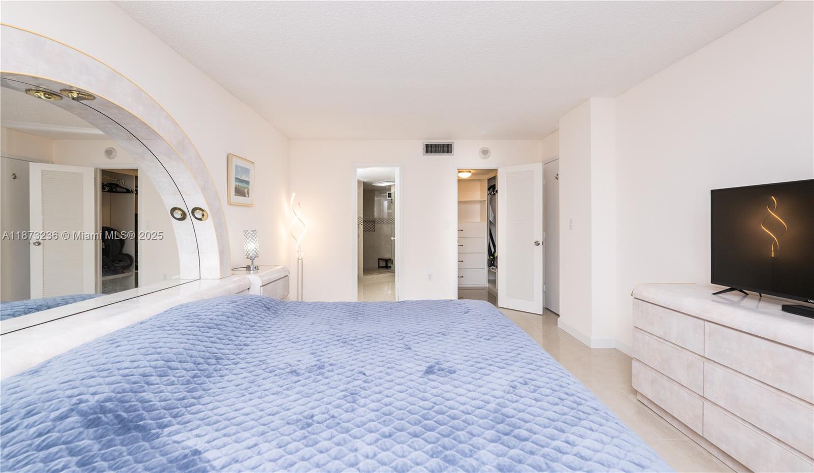 Photo of 1833 Ocean Dr  #1007, Hallandale Beach, Florida, 33009 - 