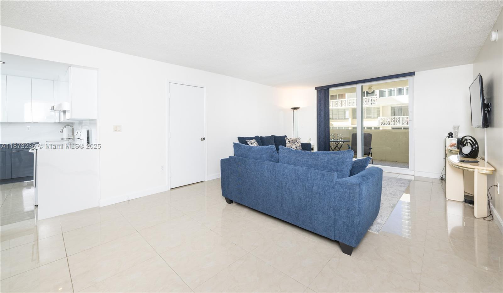 Photo of 1833 Ocean Dr  #1007, Hallandale Beach, Florida, 33009 - 