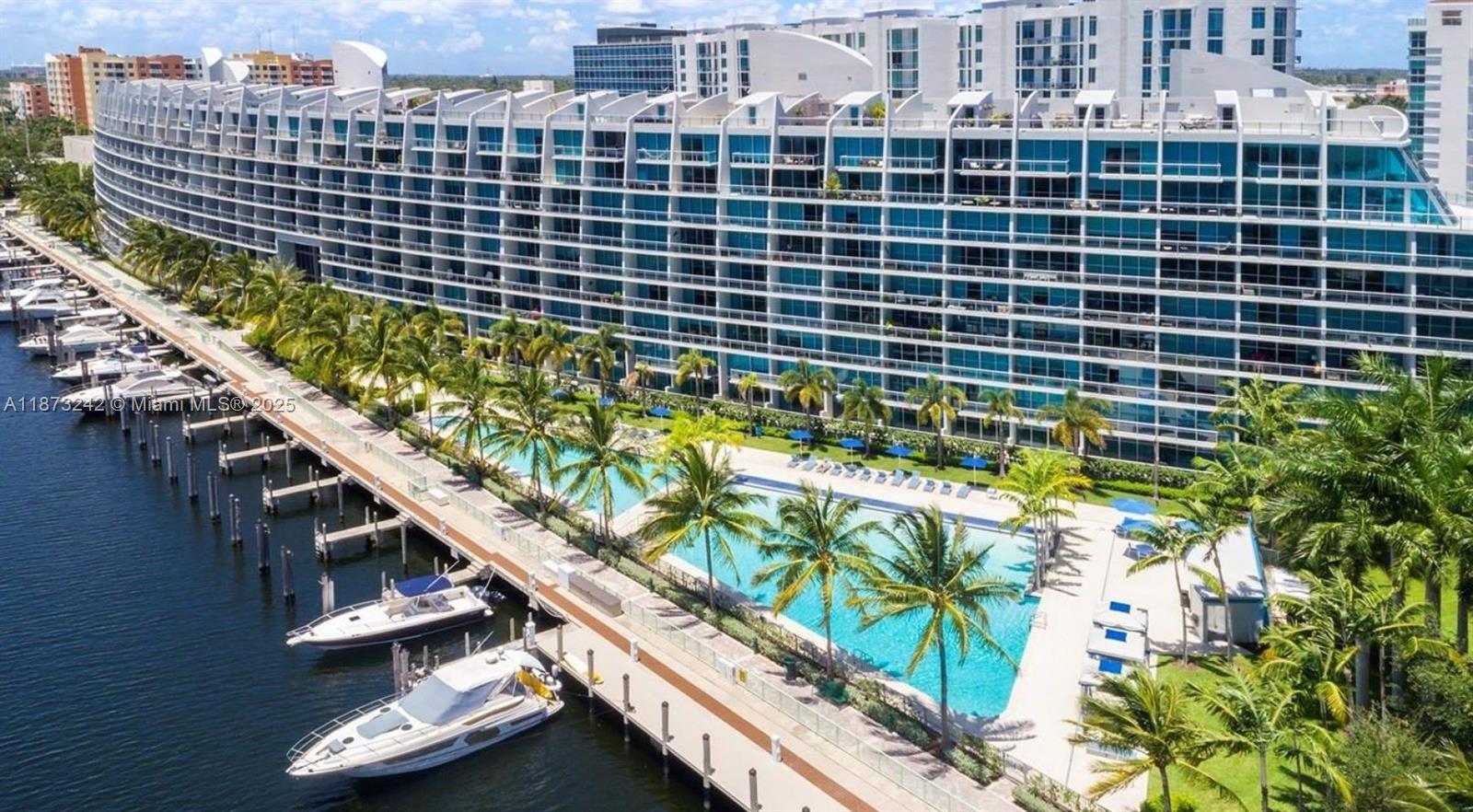 Photo of 2950 188th St  #301, Aventura, Florida, 33180 - 
