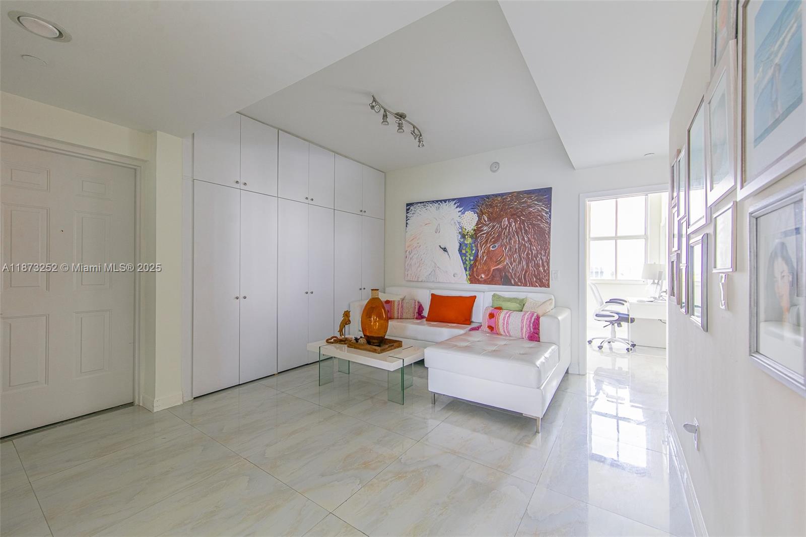 Photo of 3340 190th St  #1101, Aventura, Florida, 33180 - 