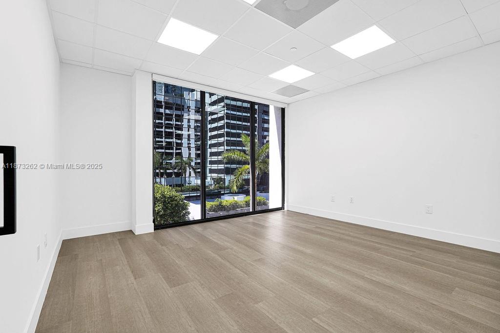 See details 310A-B / sq. ft. $ 2025-09-10 0 Photo