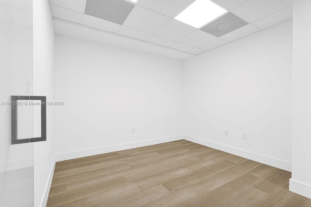 See details 310A-B / sq. ft. $ 2025-09-10 0 Photo