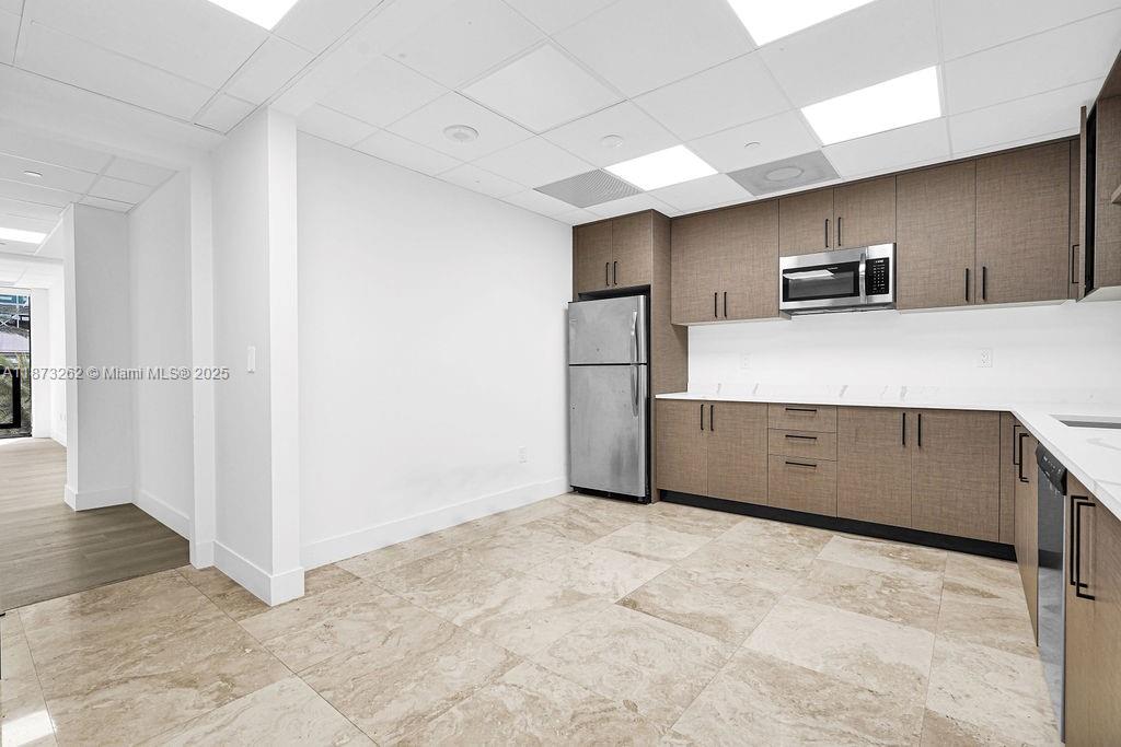 See details 310A-B / sq. ft. $ 2025-09-10 0 Photo