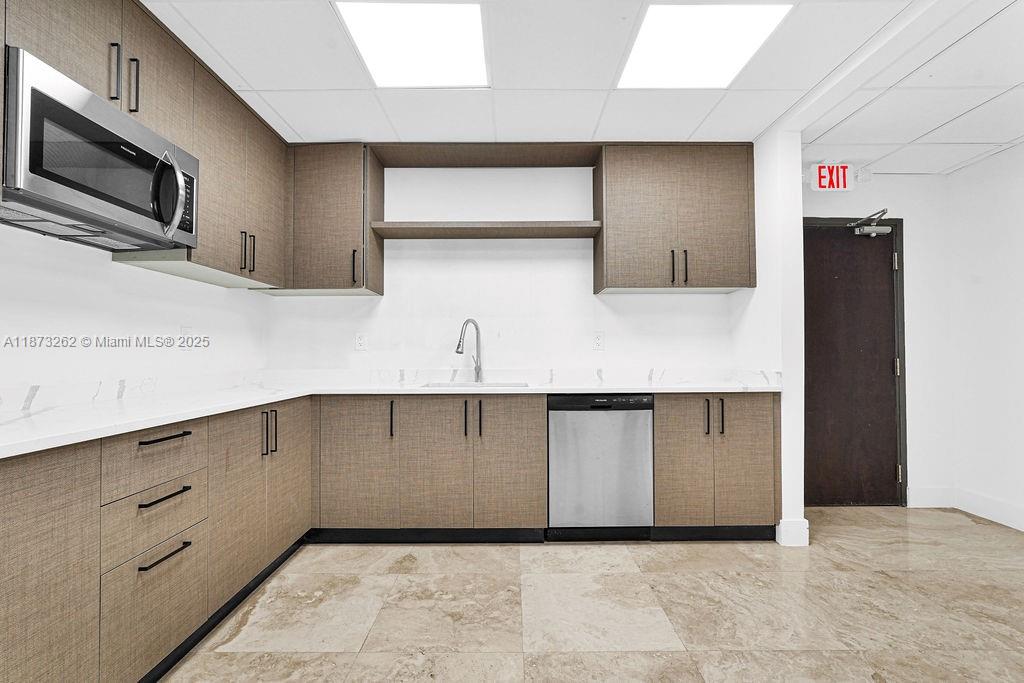 See details 310A-B / sq. ft. $ 2025-09-10 0 Photo