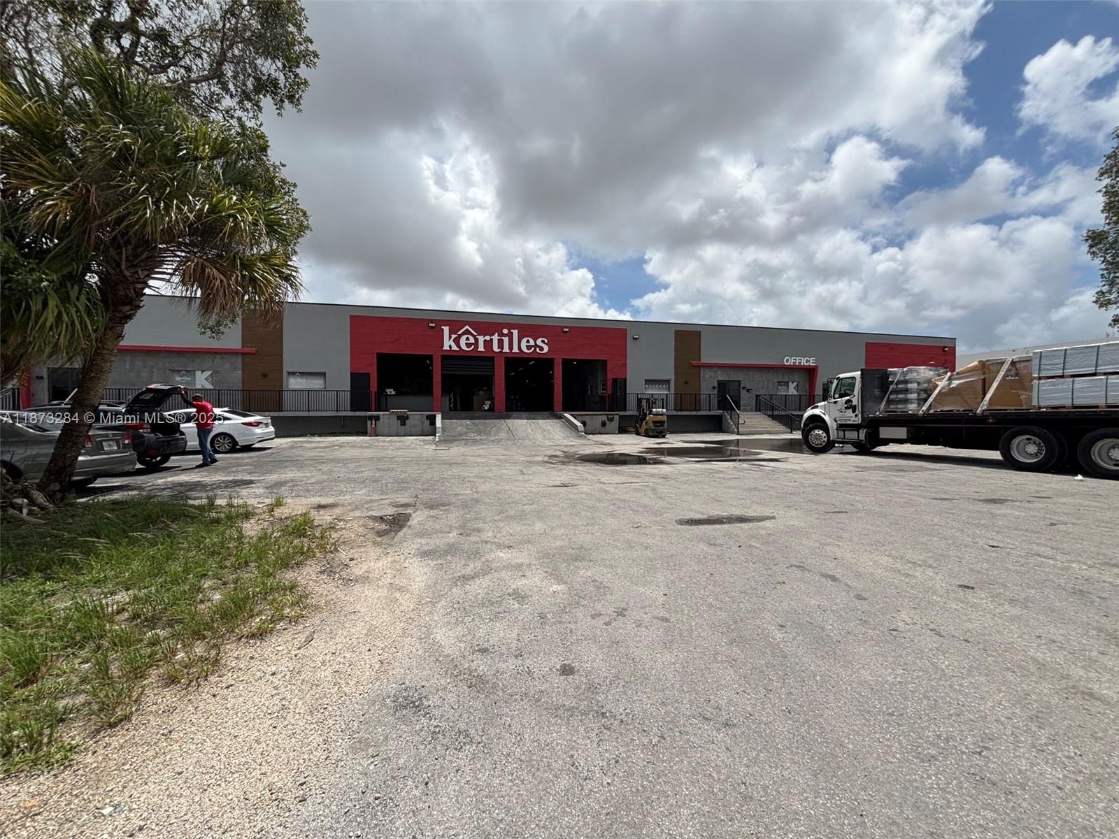 See details / sq. ft. $ 2025-09-05 0 Photo