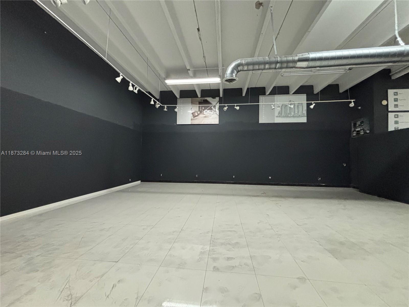 See details / sq. ft. $ 2025-09-05 0 Photo