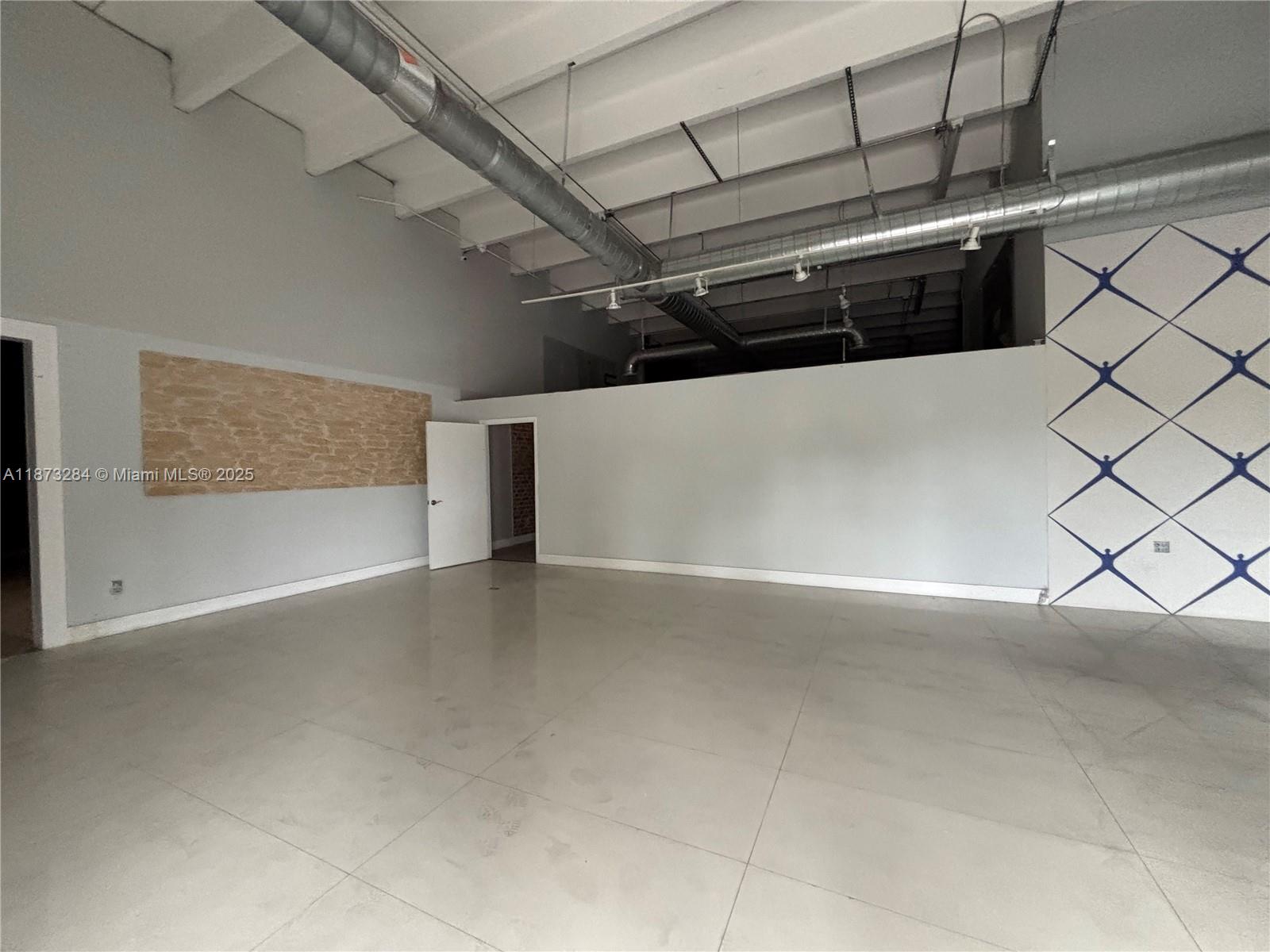 See details / sq. ft. $ 2025-09-05 0 Photo