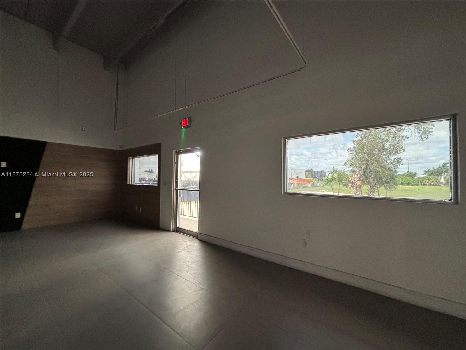 See details / sq. ft. $ 2025-09-05 0 Photo