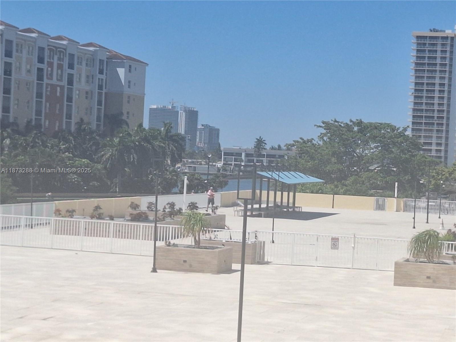 See details 417 2 / 2 1276 sq. ft. $ 2025-09-05 0 Photo