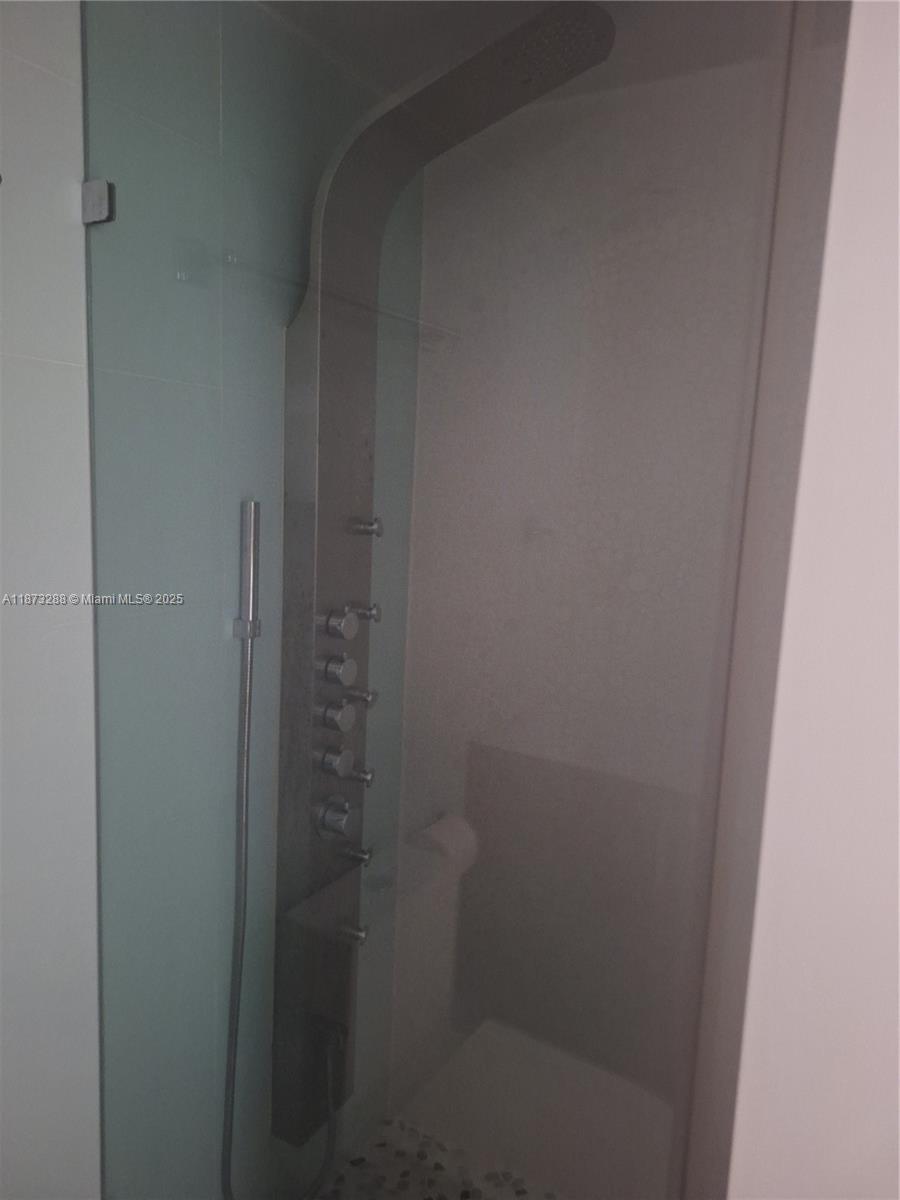 See details 417 2 / 2 1276 sq. ft. $ 2025-09-05 0 Photo