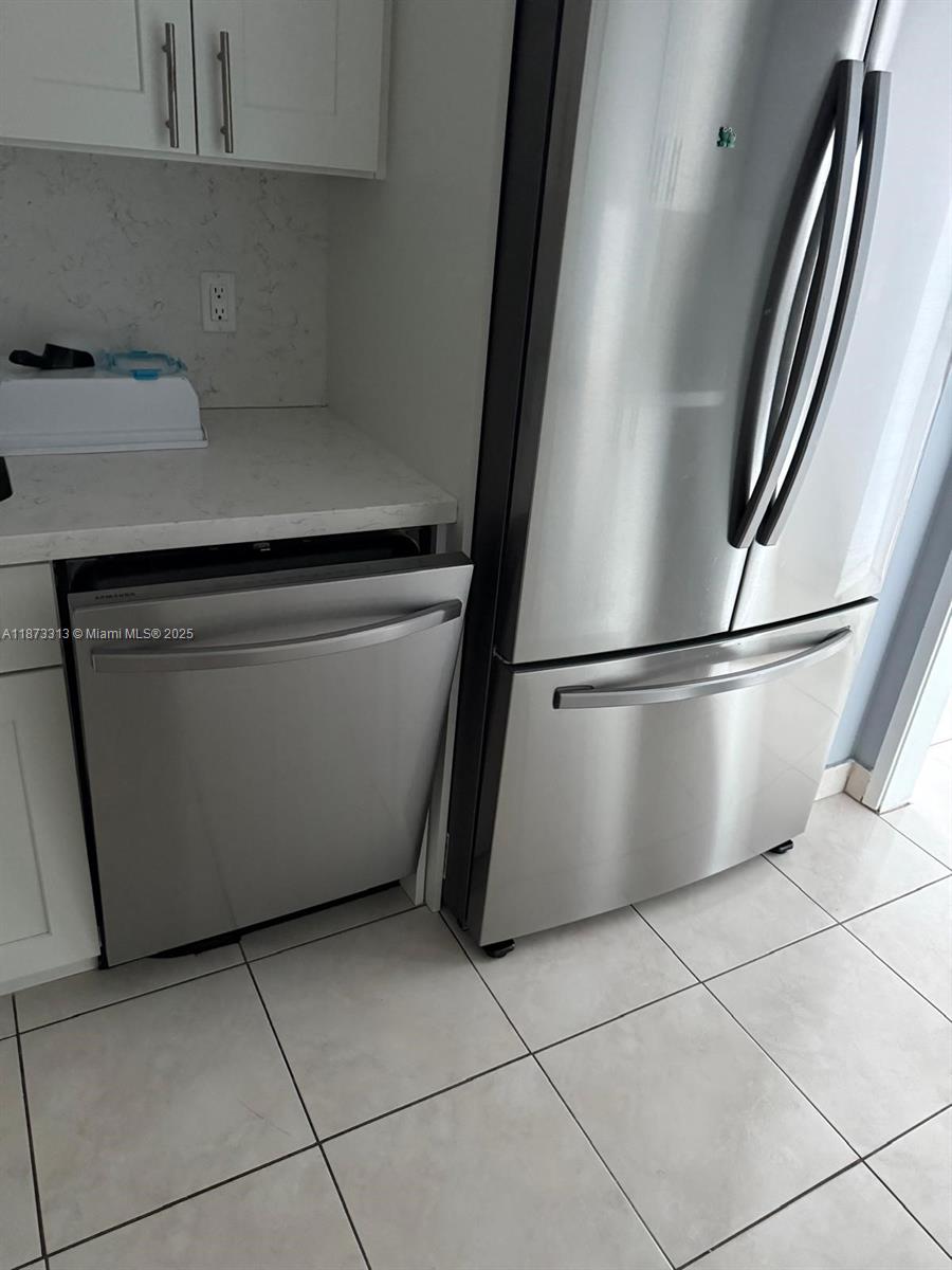 Photo of 400 Kings Point Dr #525, Sunny Isles Beach, Florida, 33160 -