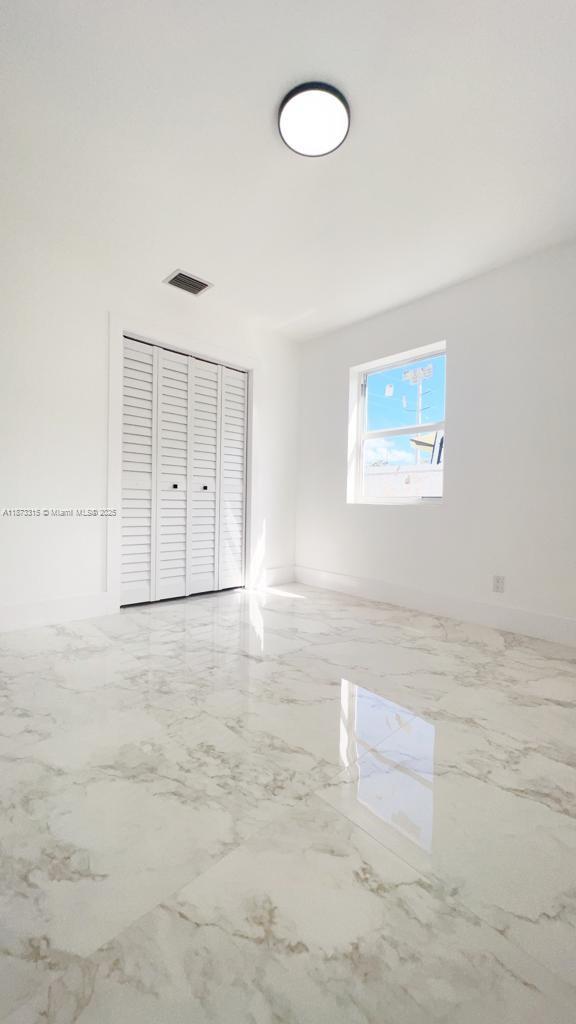Ver detalles / 4797 sq. ft. $ 2025-09-10 0 foto
