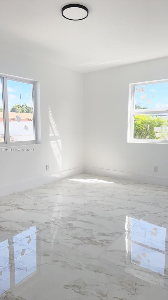 Ver detalles / 4797 sq. ft. $ 2025-09-10 0 foto