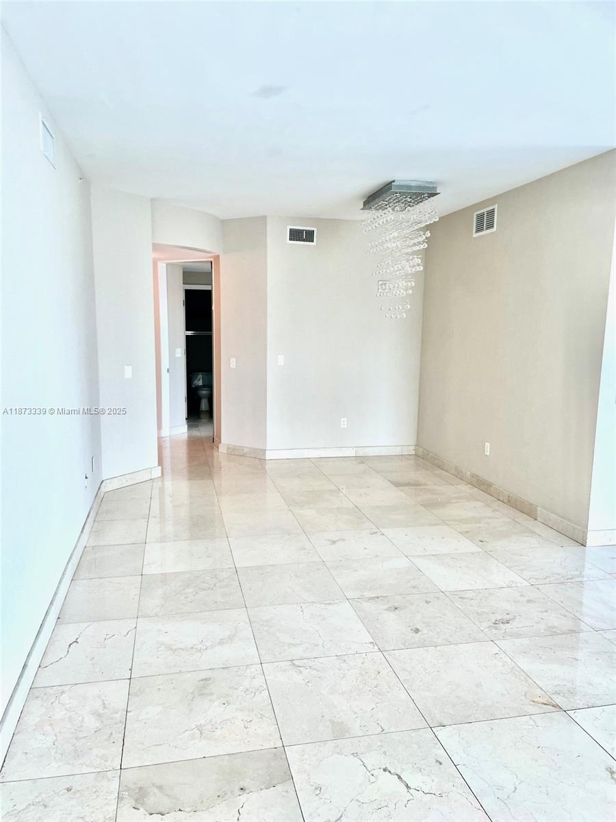 Photo of 3131 188th St  #1-702, Aventura, Florida, 33180 - 