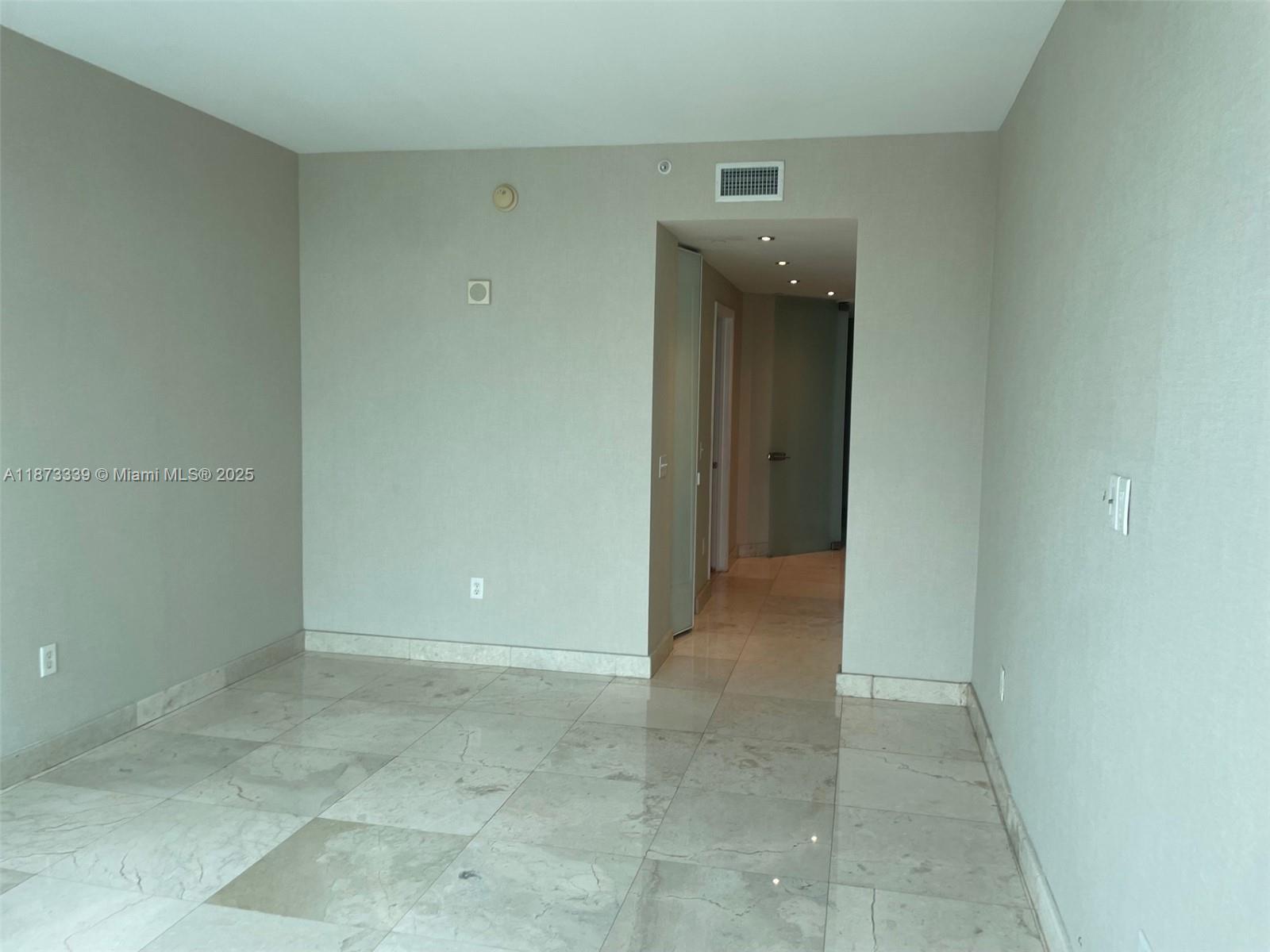 Photo of 3131 188th St  #1-702, Aventura, Florida, 33180 - 