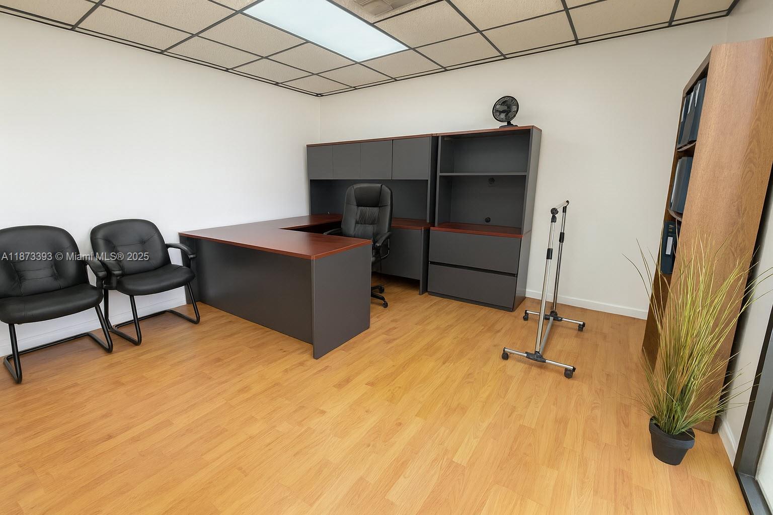 B11  /   sq. ft. $ 2025-09-05 0 Photo