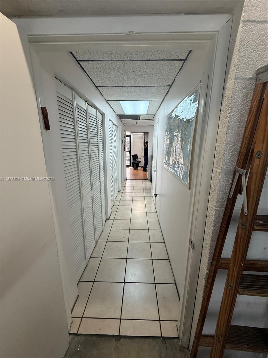 B11  /   sq. ft. $ 2025-09-05 0 Photo