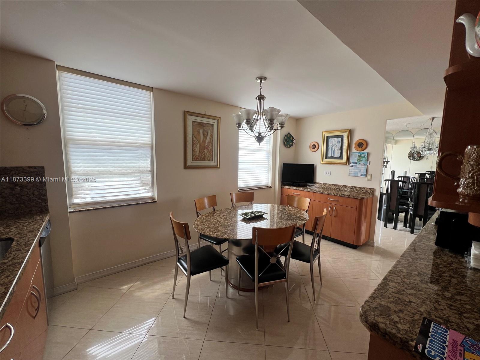 See details 1905 2 / 2 sq. ft. $ 2025-09-05 0 Photo