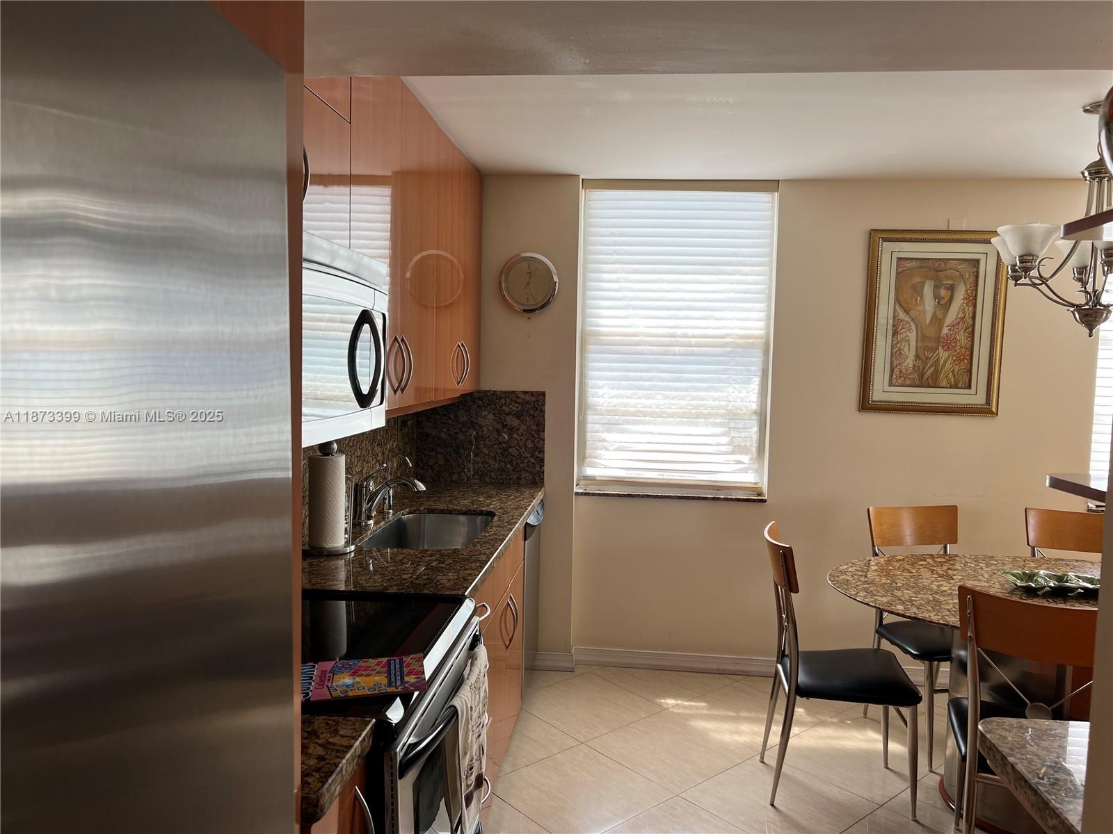 See details 1905 2 / 2 sq. ft. $ 2025-09-05 0 Photo
