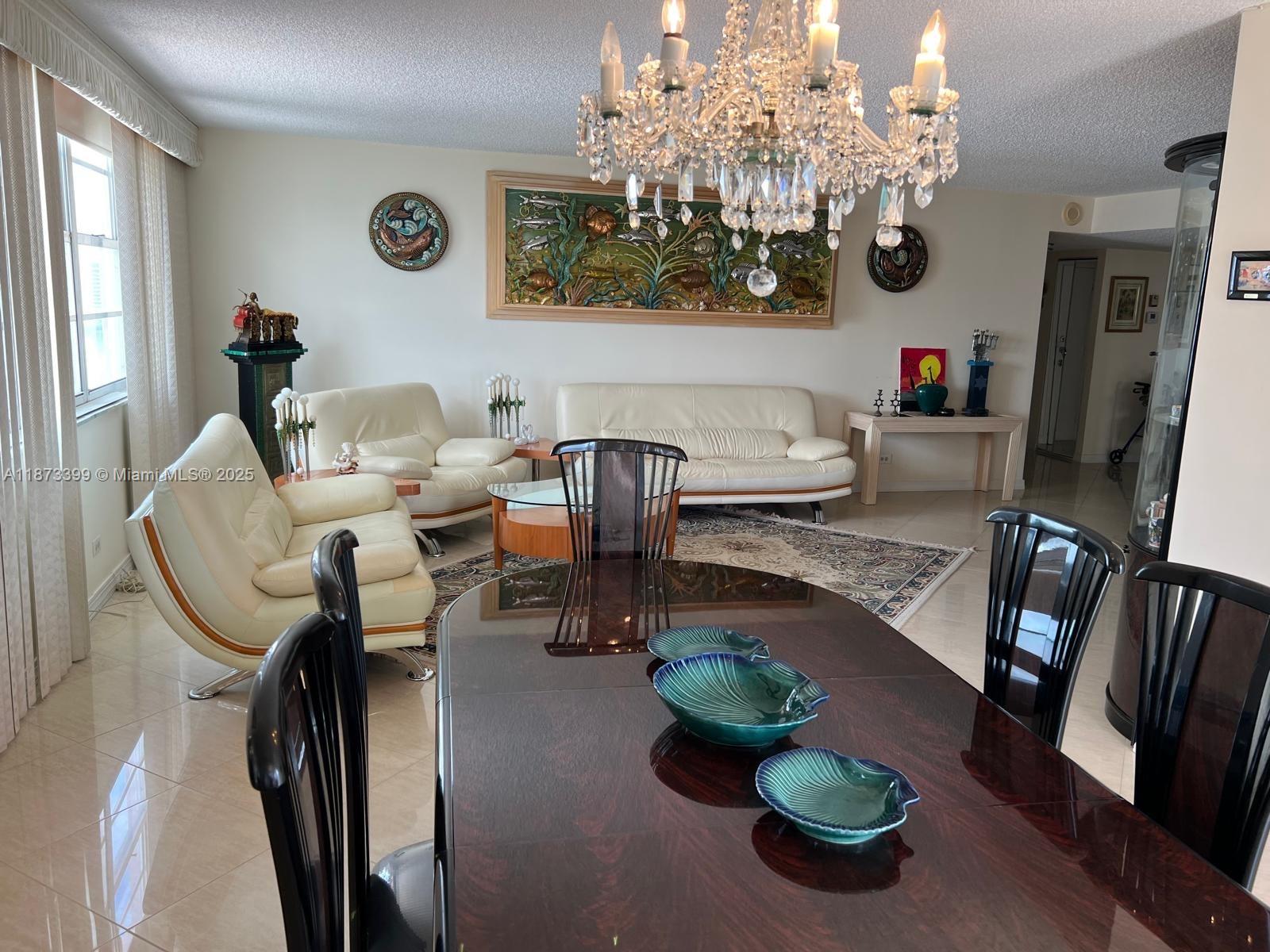See details 1905 2 / 2 sq. ft. $ 2025-09-05 0 Photo