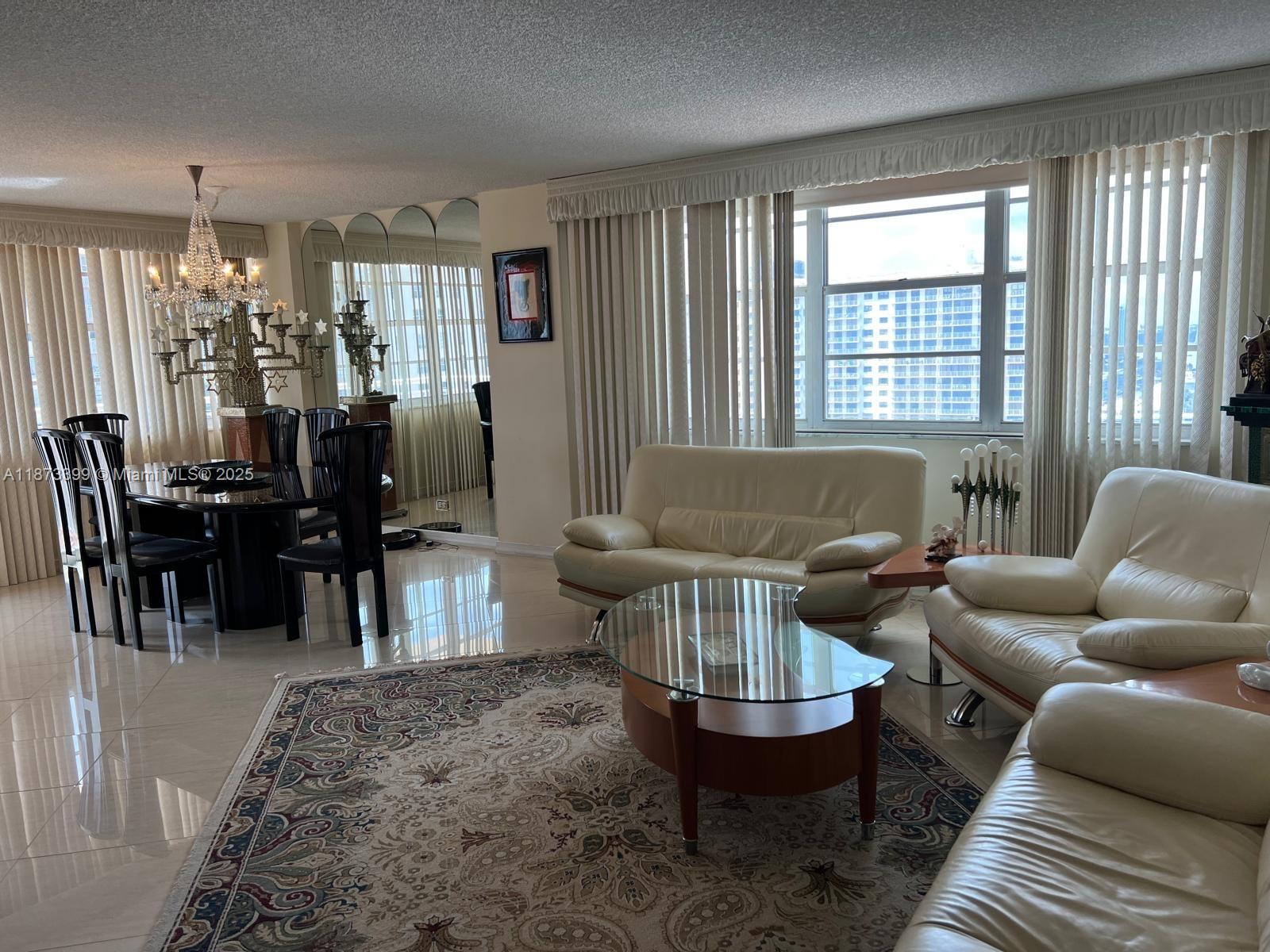 See details 1905 2 / 2 sq. ft. $ 2025-09-05 0 Photo