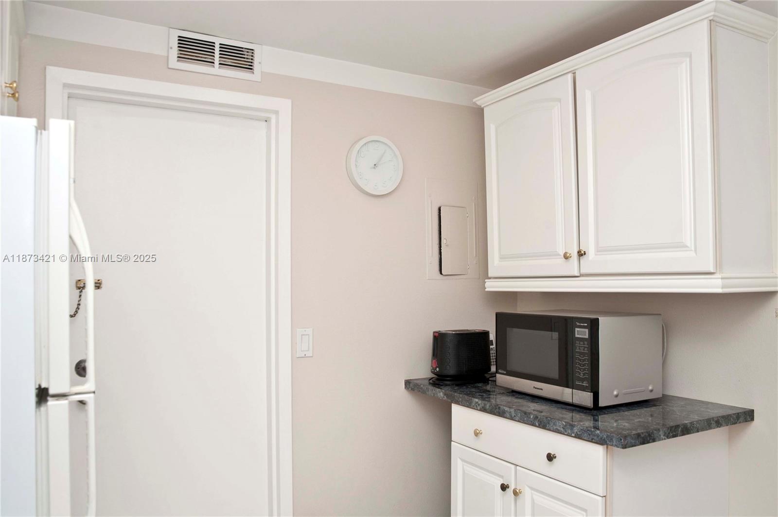 Photo of 2201 Ocean Dr  #1606, Hollywood, Florida, 33019 - 