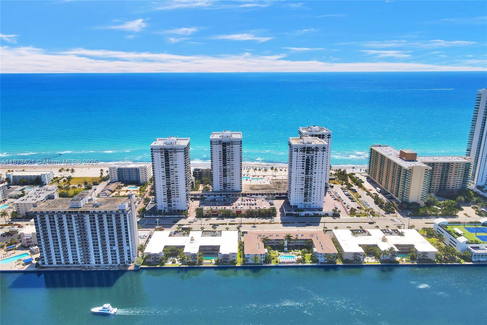 Photo of 2201 Ocean Dr  #1606, Hollywood, Florida, 33019 - 