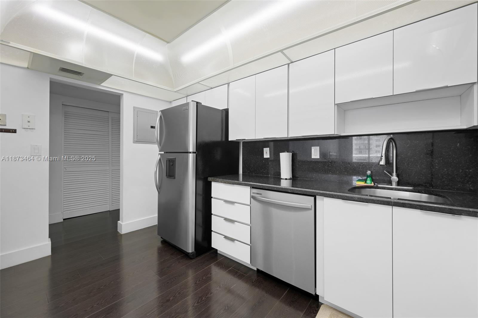 Photo of 19380 Collins Ave  #1414, Sunny Isles Beach, Florida, 33160 - 