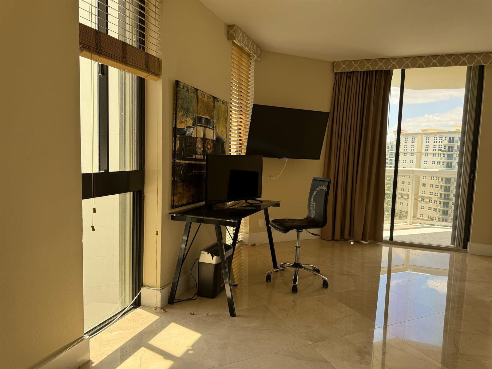 Photo of 20185 Country Club  #1202, Aventura, Florida, 33180 - Photo 15