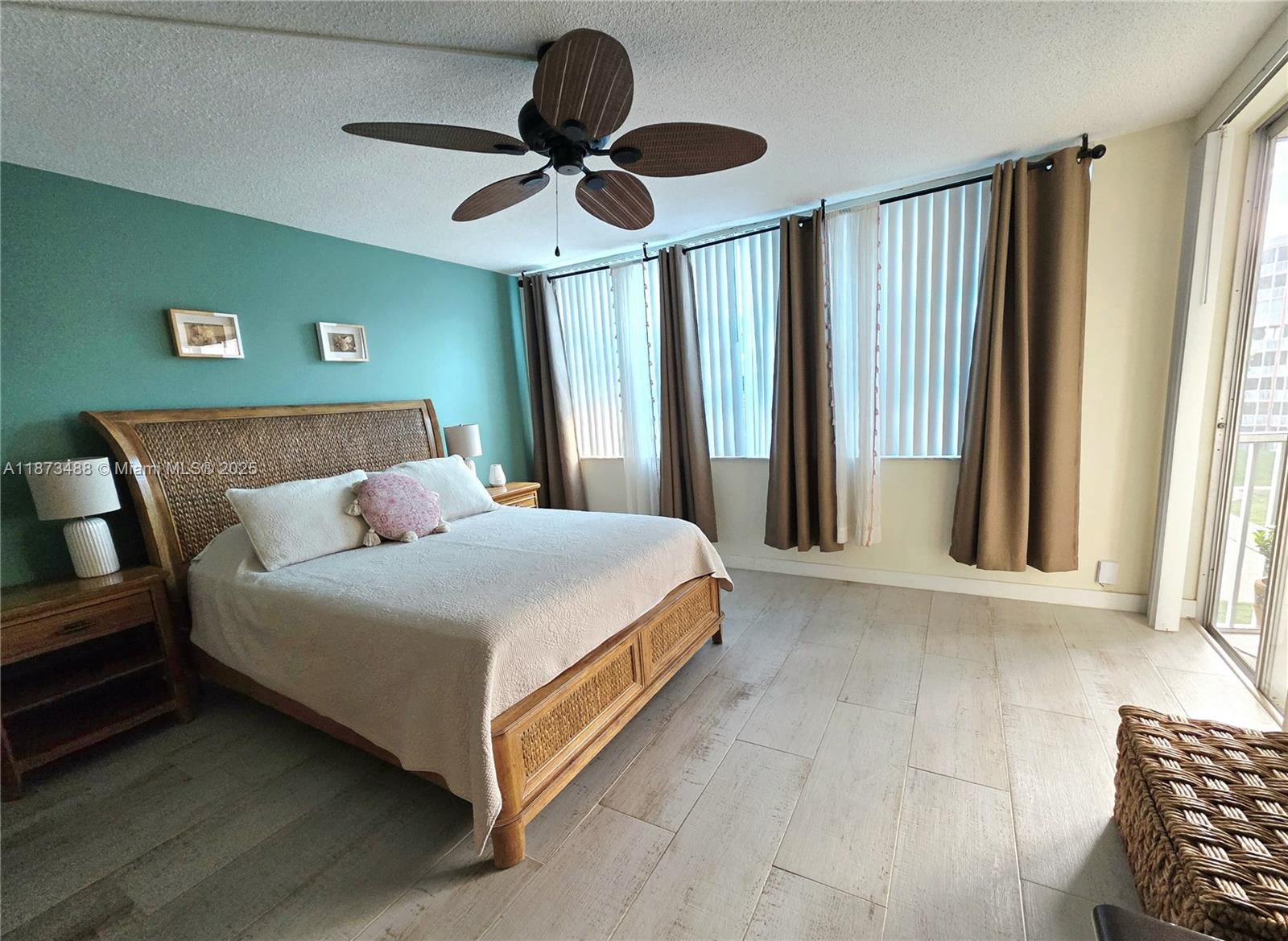 418-3 2 / 2 1317 sq. ft. $ 2025-09-05 0 Photo