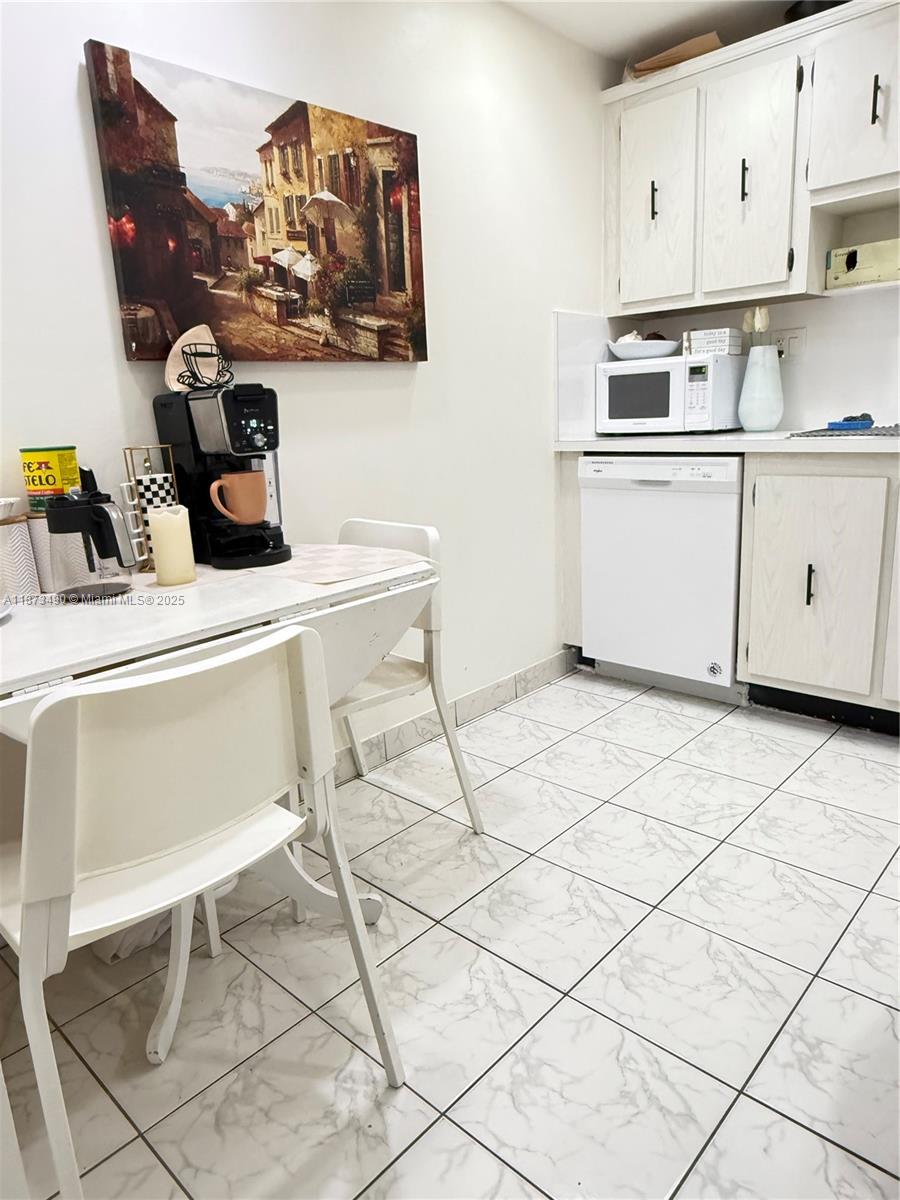 Photo of 600 Three Islands Blvd  #510, Hallandale Beach, Florida, 33009 - 