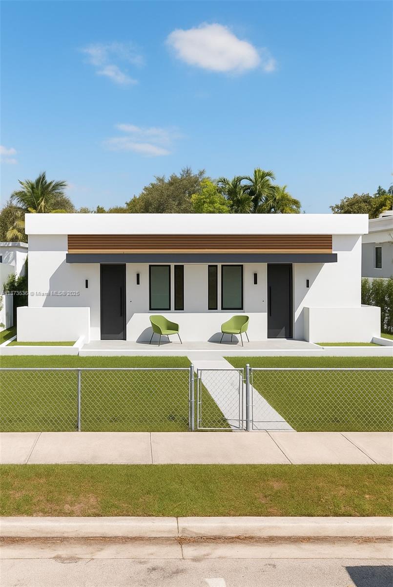 See details / 888 sq. ft. $ 2025-09-06 0 Photo