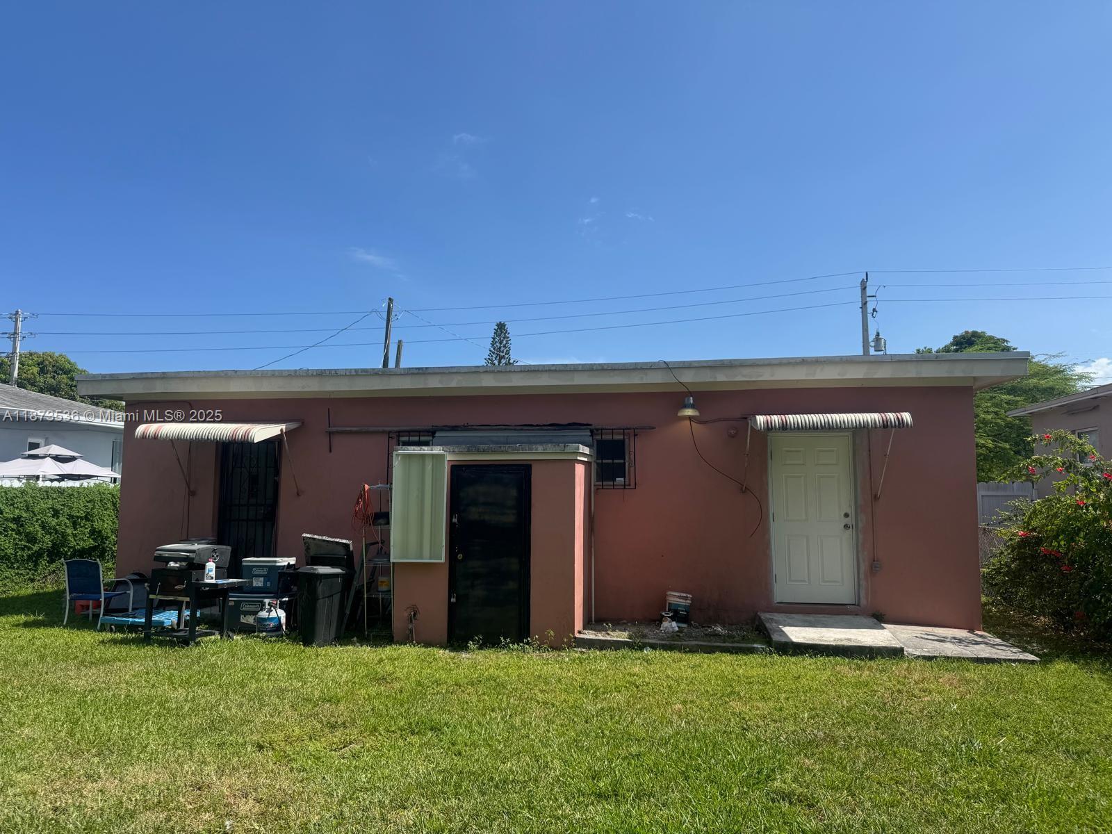 See details / 888 sq. ft. $ 2025-09-06 0 Photo