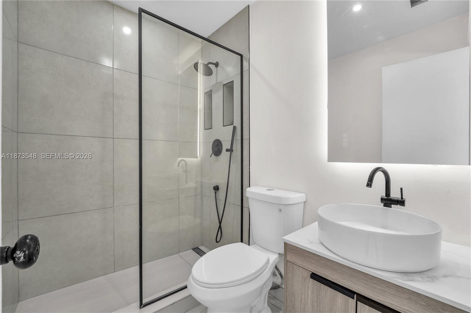   /  1683 sq. ft. $ 2025-10-07 0 Photo