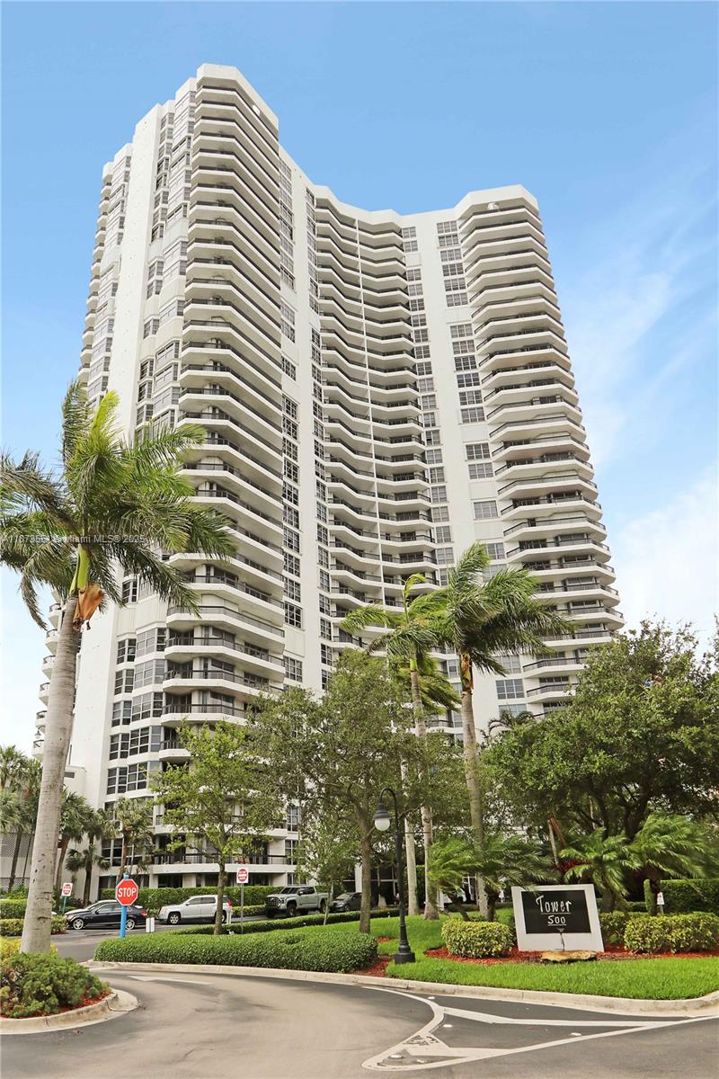 Photo of    #2402, Aventura, Florida, 33180 - 