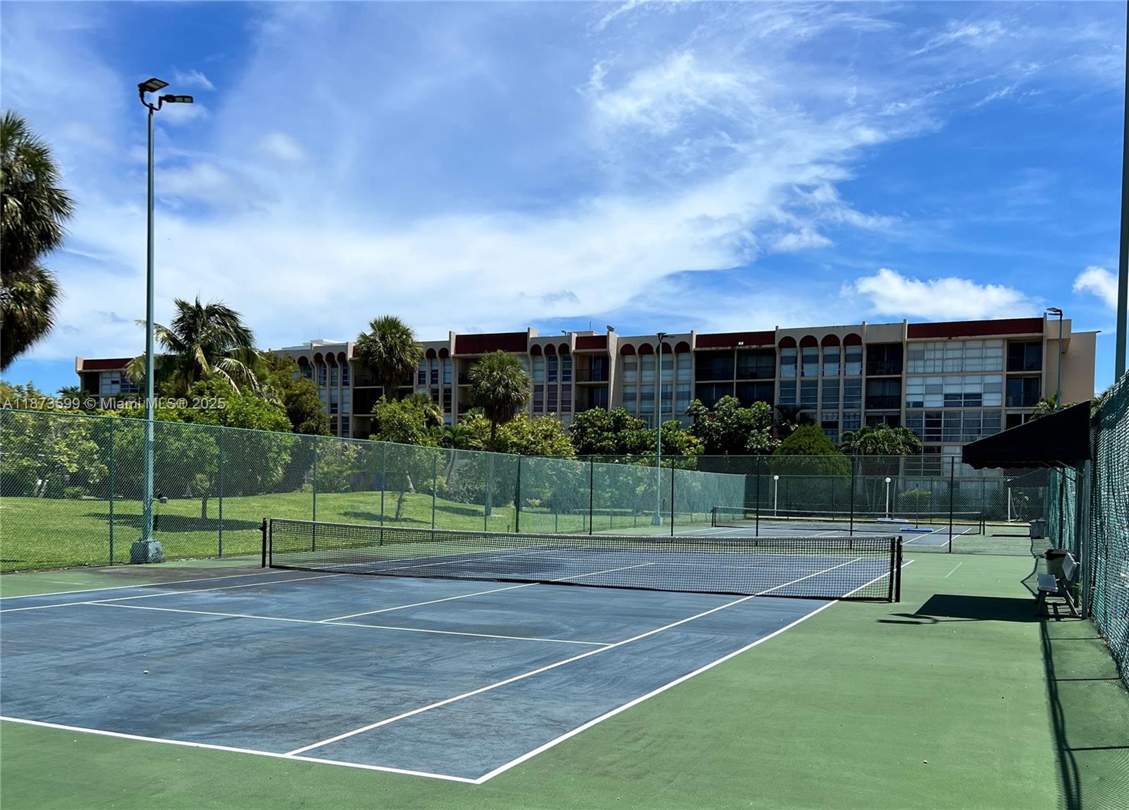 Photo of 2101 Atlantic Shores Blvd  #518, Hallandale Beach, Florida, 33009 - Tennis courts