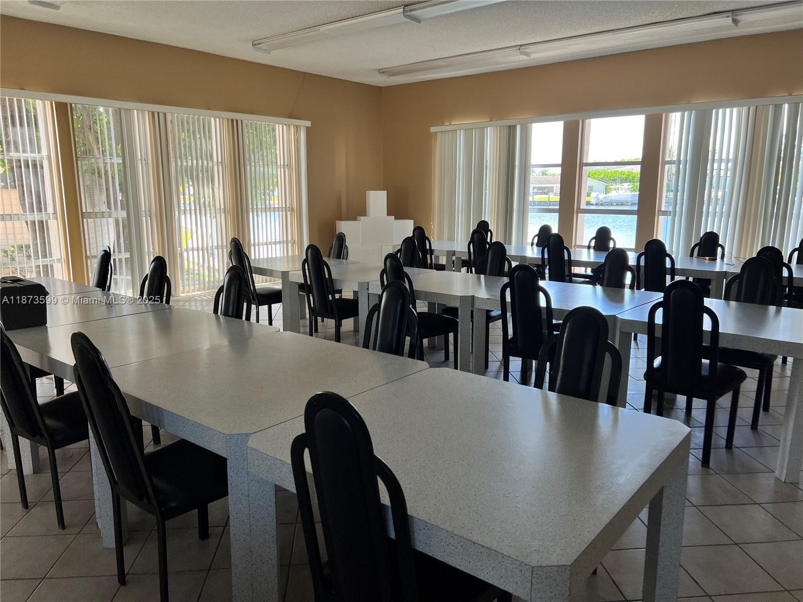 Photo of 2101 Atlantic Shores Blvd  #518, Hallandale Beach, Florida, 33009 - Clubhouse