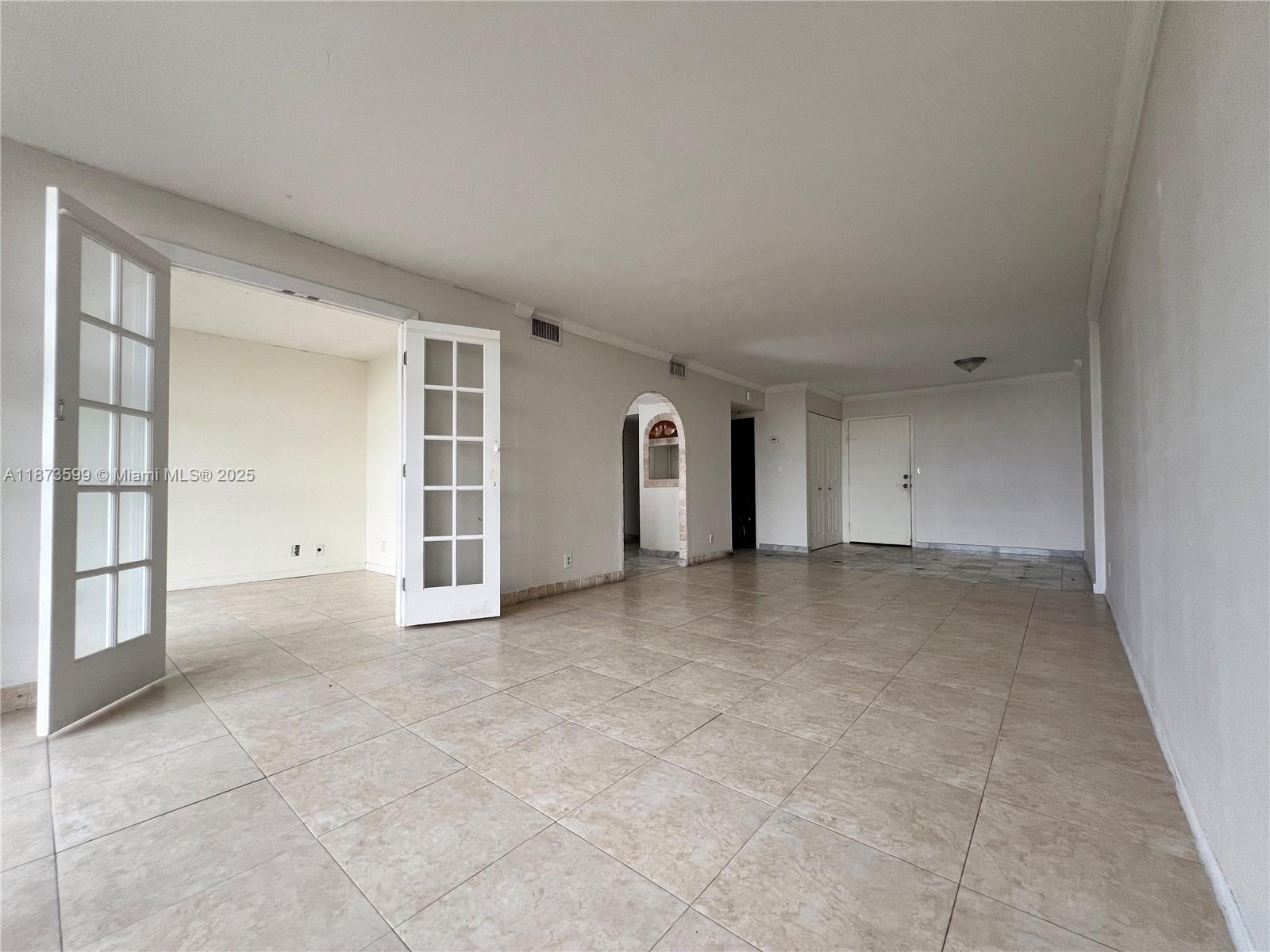 Photo of 2101 Atlantic Shores Blvd  #518, Hallandale Beach, Florida, 33009 - Living room