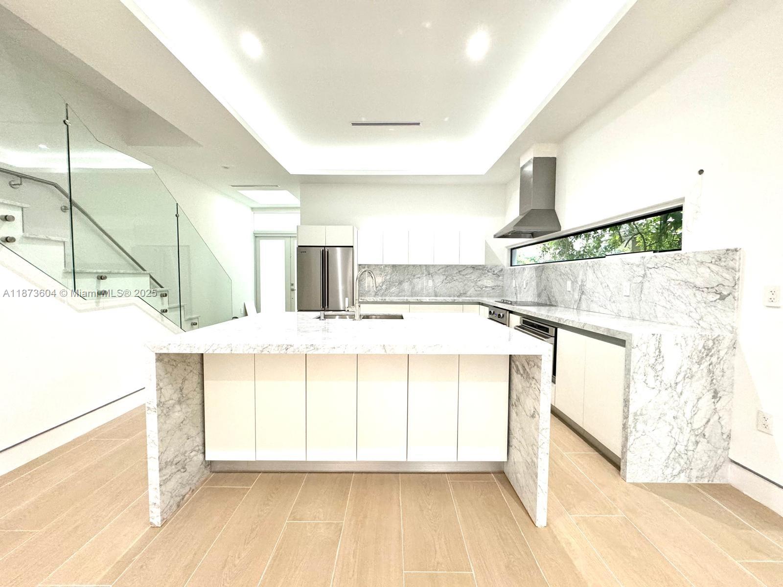 See details / 0 sq. ft. $ 2025-09-06 0 Photo