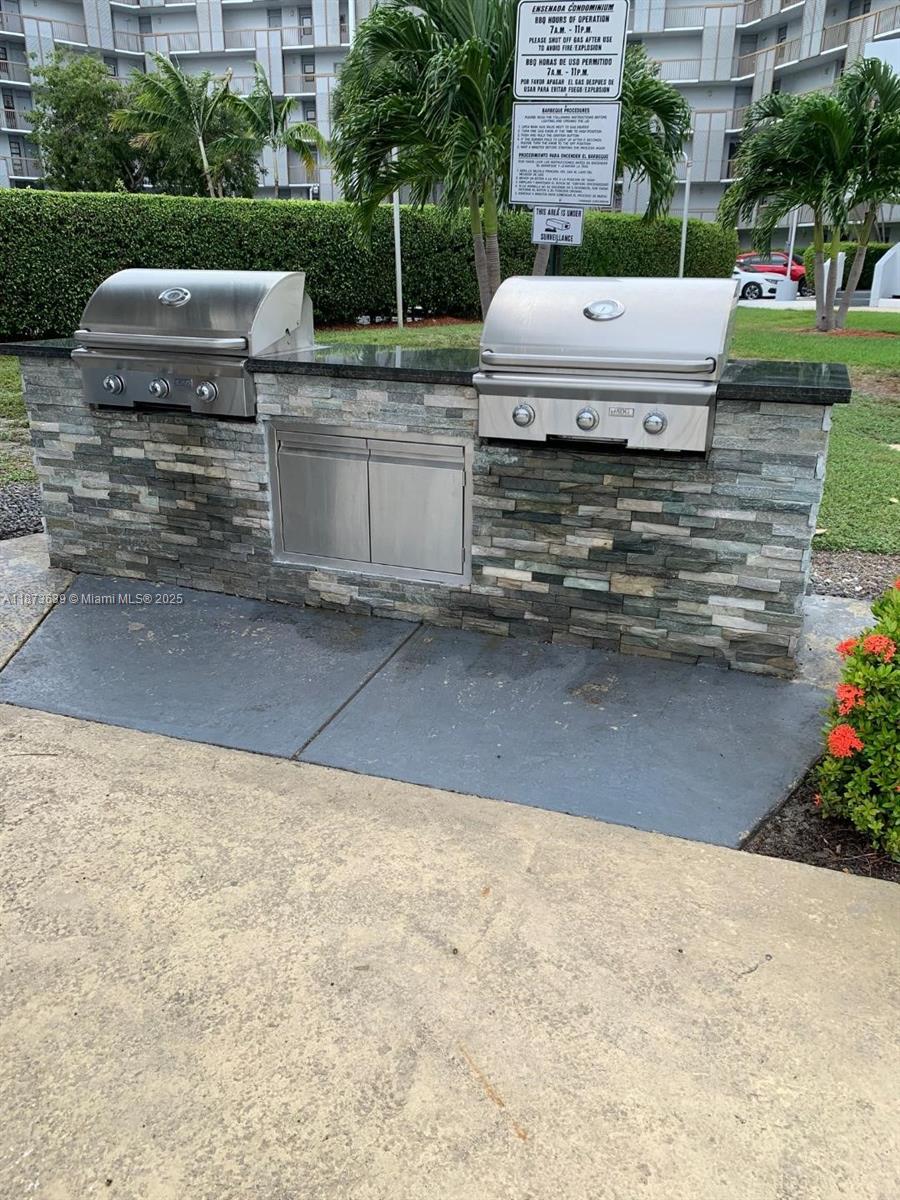 Photo of 3475 Country Club Dr  #116, Aventura, Florida, 33180 - BARBECUE AREA