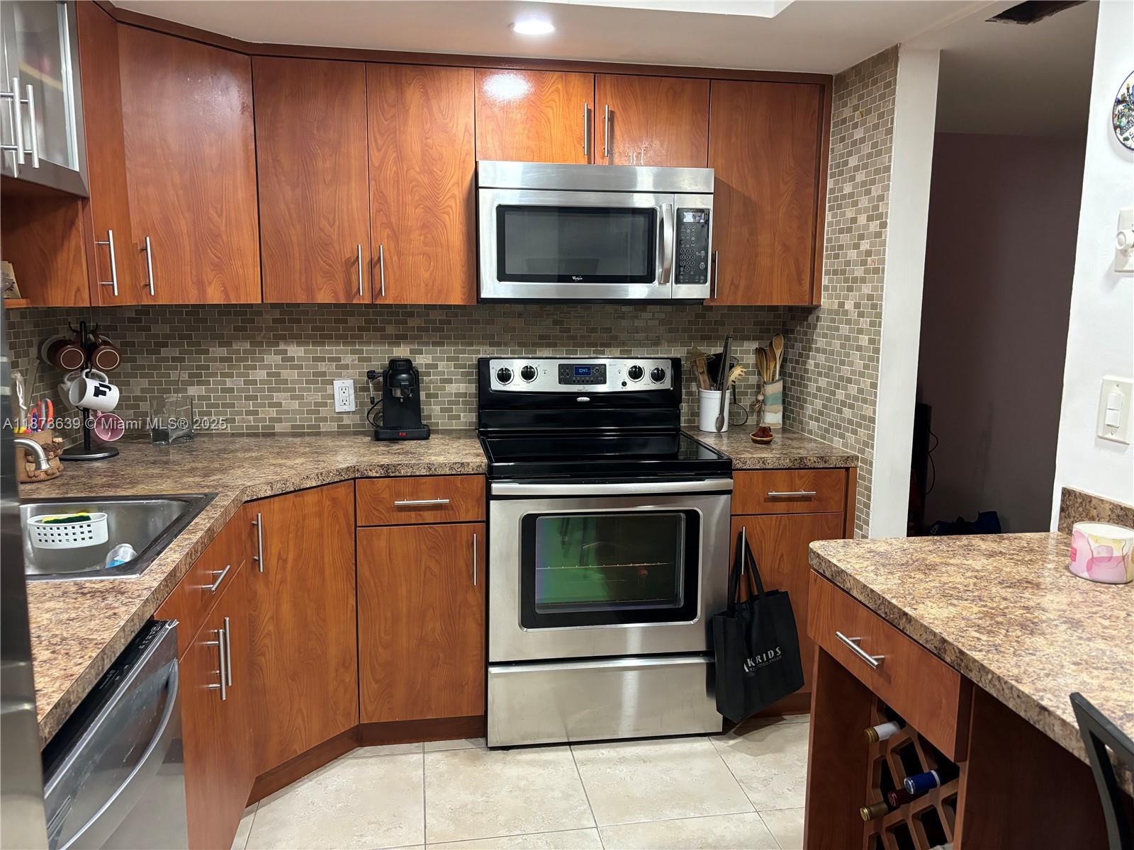 Photo of 3475 Country Club Dr  #116, Aventura, Florida, 33180 - 