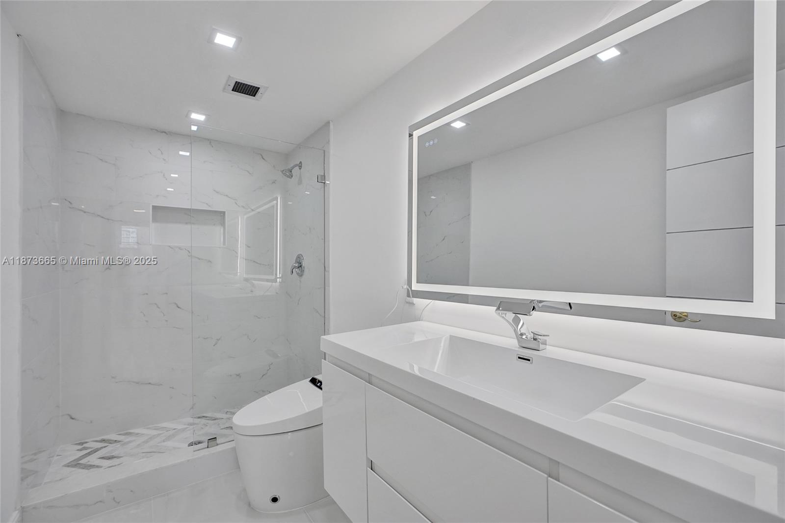 8J 2 / 2 1240 sq. ft. $ 2025-09-06 0 Photo