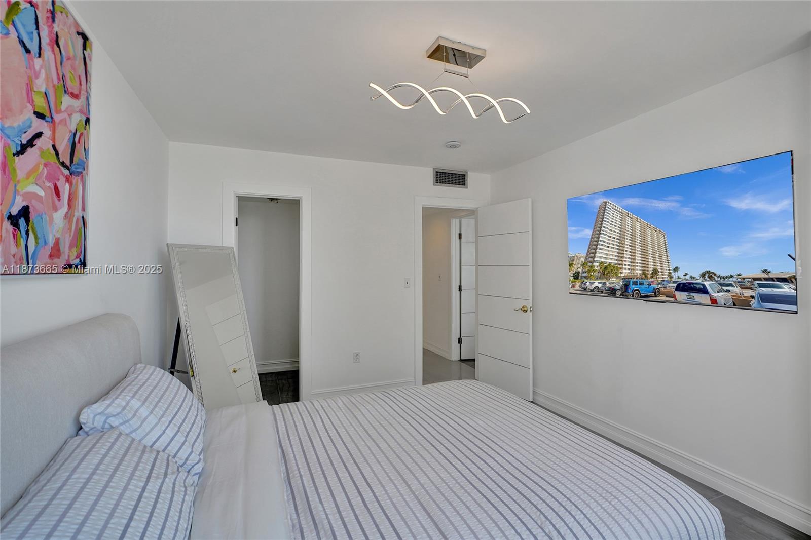 8J 2 / 2 1240 sq. ft. $ 2025-09-06 0 Photo