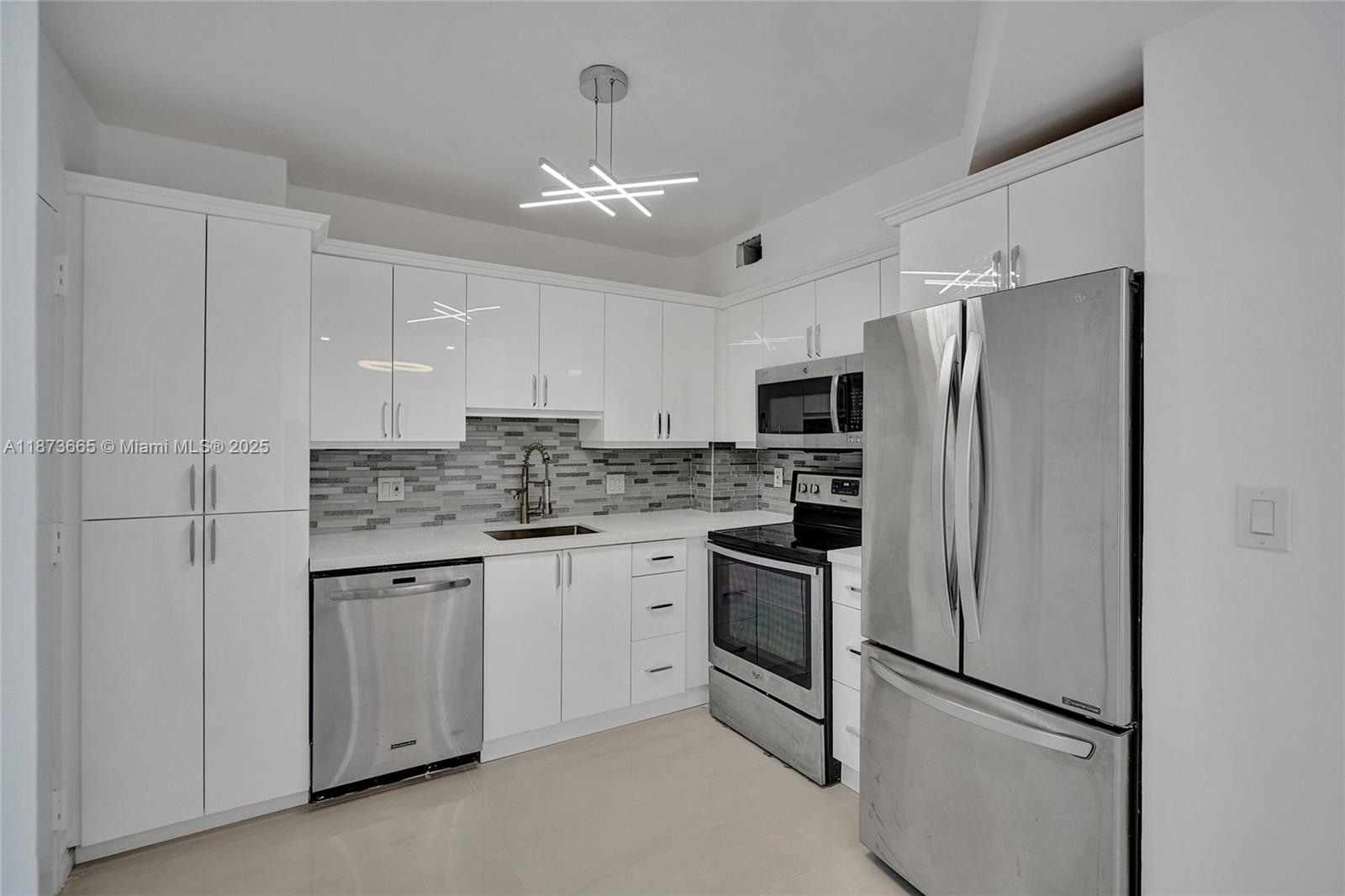 8J 2 / 2 1240 sq. ft. $ 2025-09-06 0 Photo
