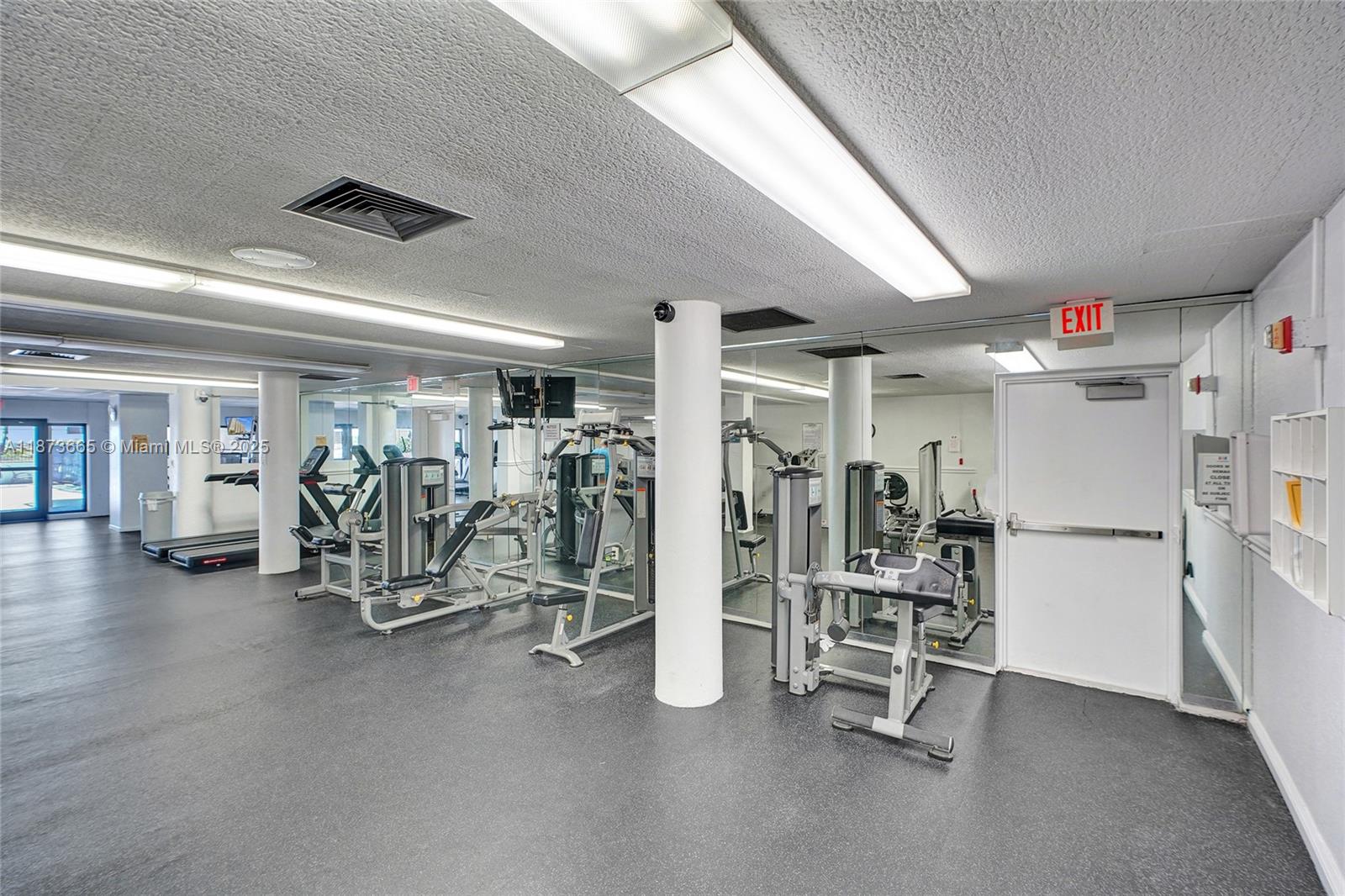 8J 2 / 2 1240 sq. ft. $ 2025-09-06 0 Photo