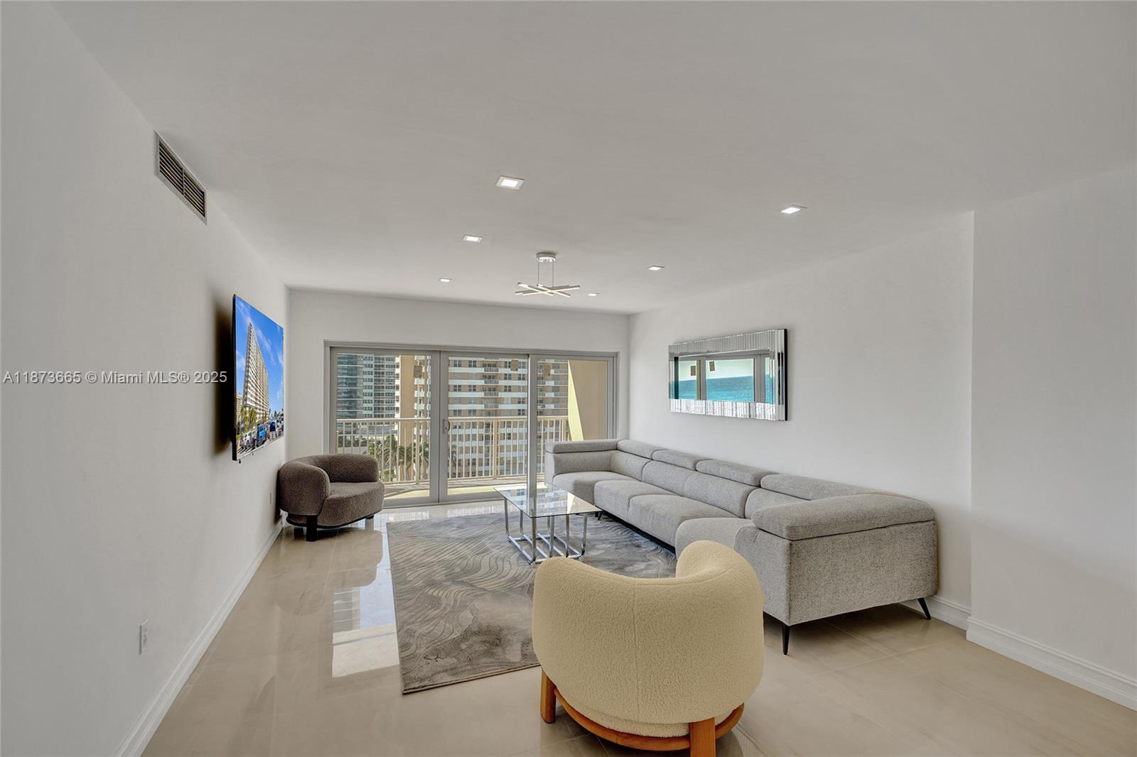 8J 2 / 2 1240 sq. ft. $ 2025-09-06 0 Photo